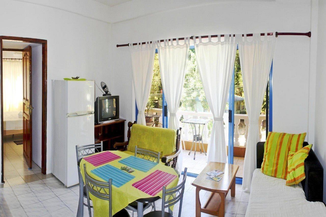Vicky'S Holiday Apartment Beau Vallon  Extérieur photo