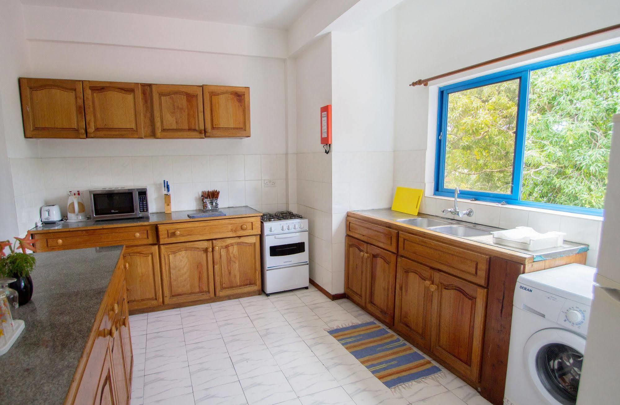 Vicky'S Holiday Apartment Beau Vallon  Extérieur photo