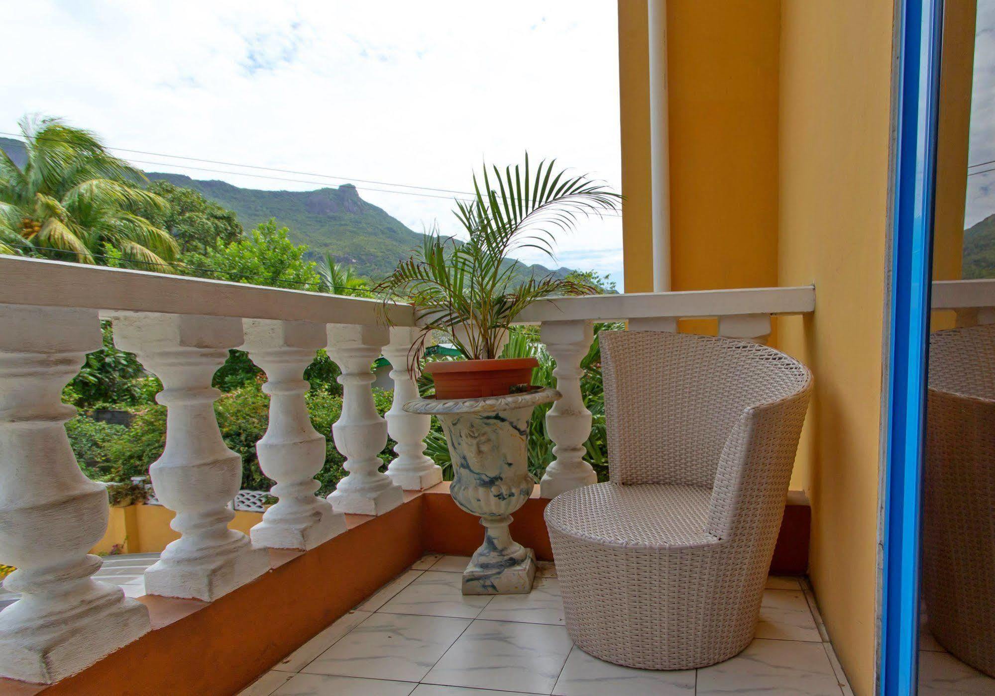 Vicky'S Holiday Apartment Beau Vallon  Extérieur photo